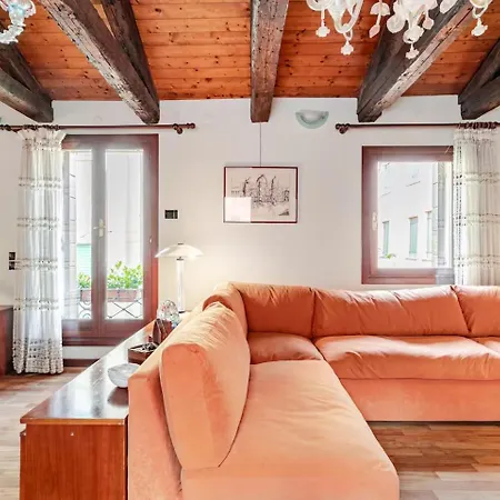 Murano Glass بيت للعطل *